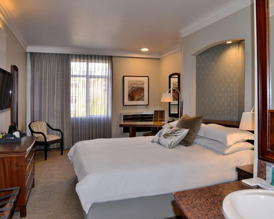 Anew Hotel Centurion Pretoria Экстерьер фото