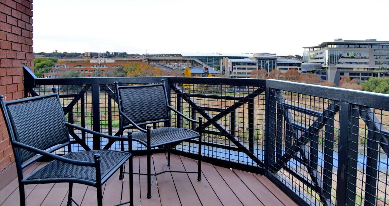 Anew Hotel Centurion Pretoria Экстерьер фото