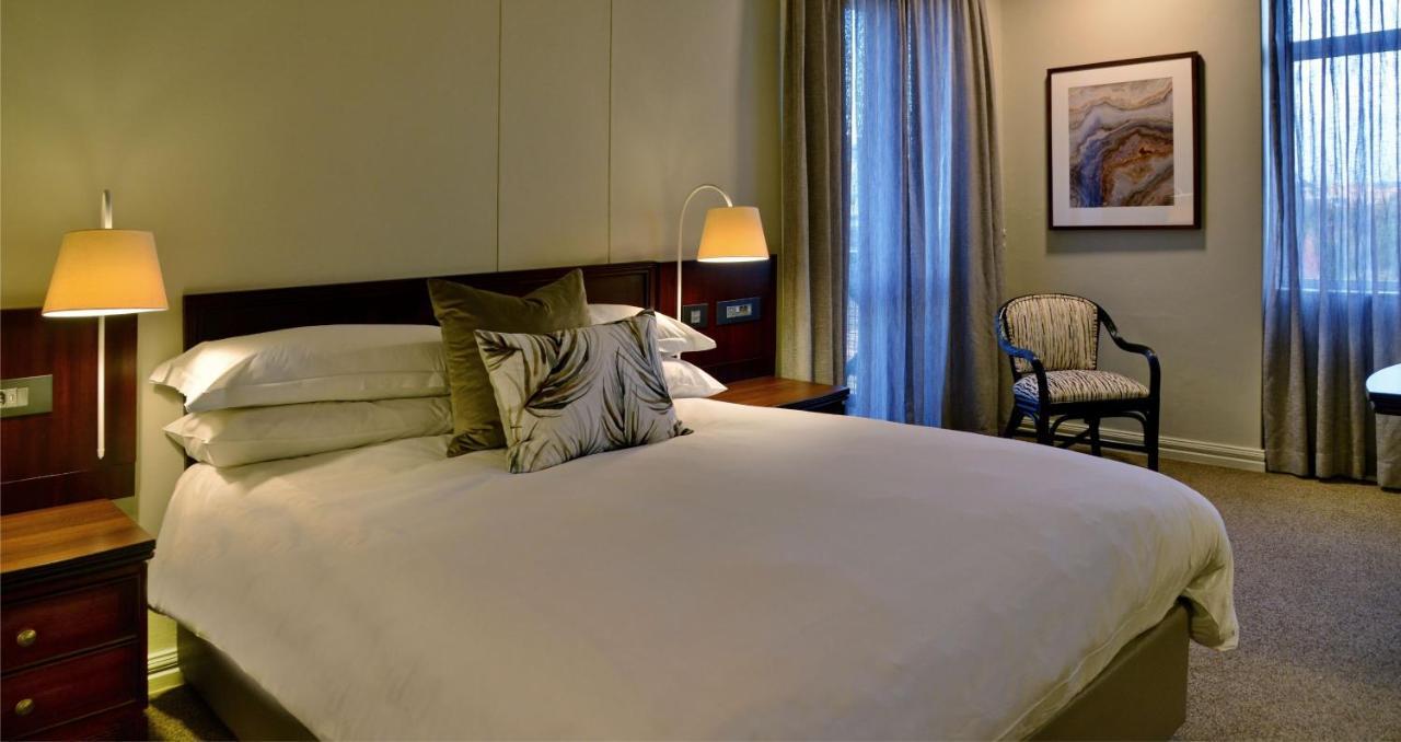 Anew Hotel Centurion Pretoria Экстерьер фото