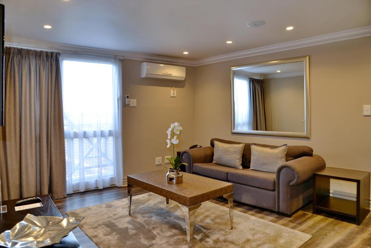 Anew Hotel Centurion Pretoria Экстерьер фото