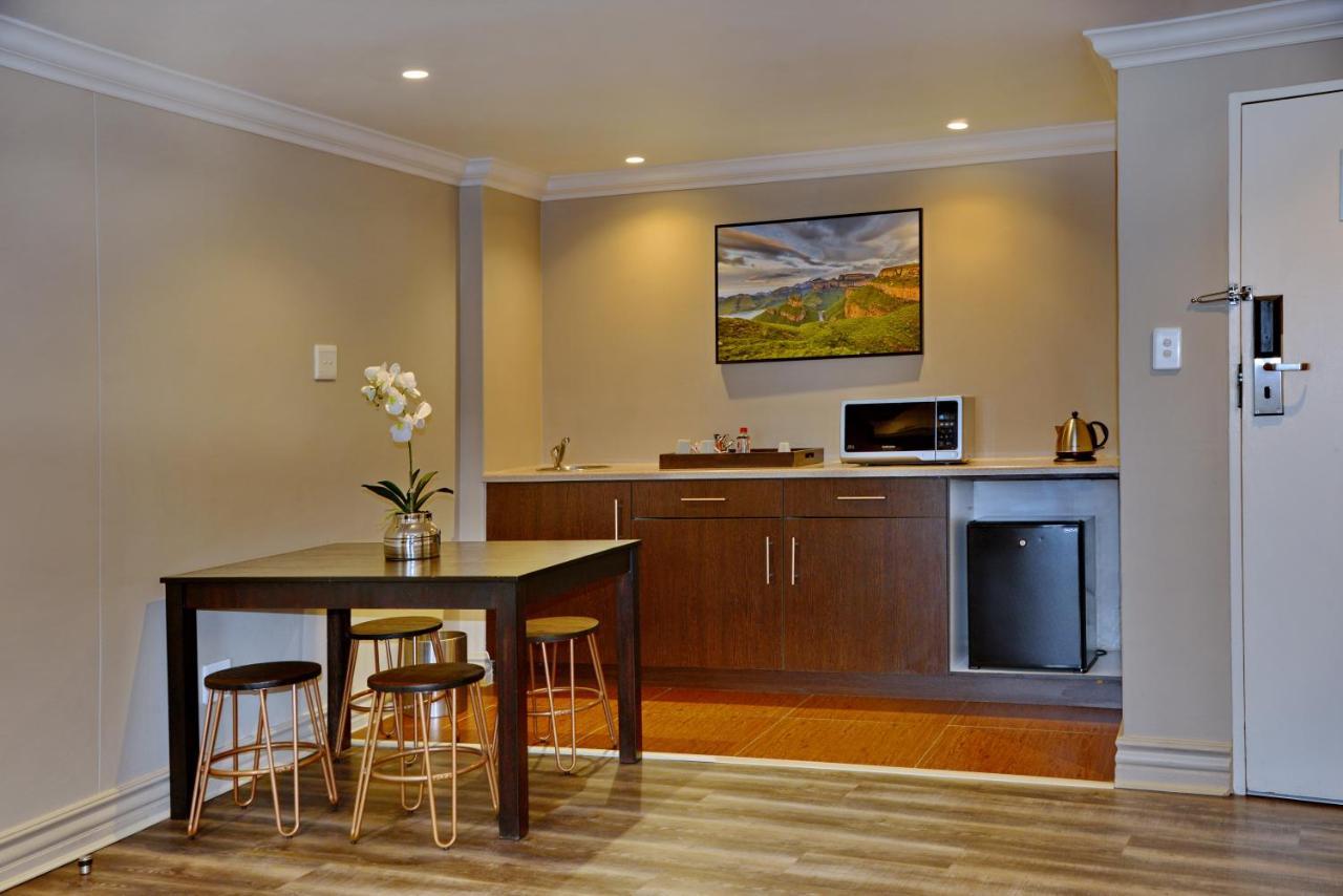 Anew Hotel Centurion Pretoria Экстерьер фото